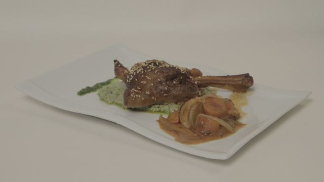 Janjeća koljenica u pećnici