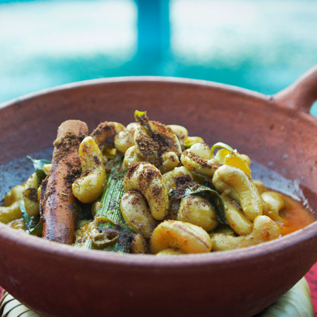 Curry od indijskog oraščića