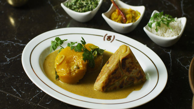 Curry od bundeve s brinjal roti tortiljom