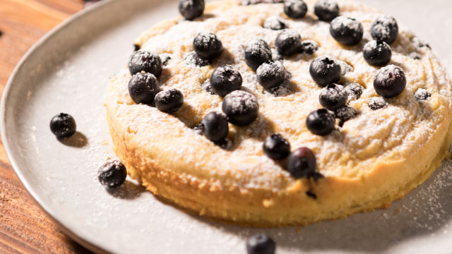 Clafoutis od borovnica i earl greya