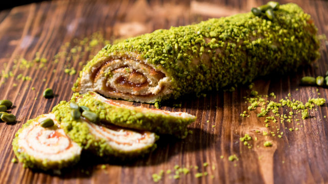 Mini pita od pistacija i grejpa (bez laktoze)