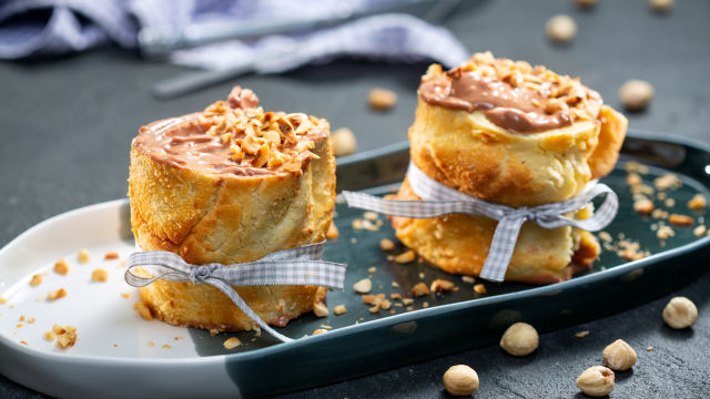 Rolice od lisnatog tijesta s čokoladnom kremom