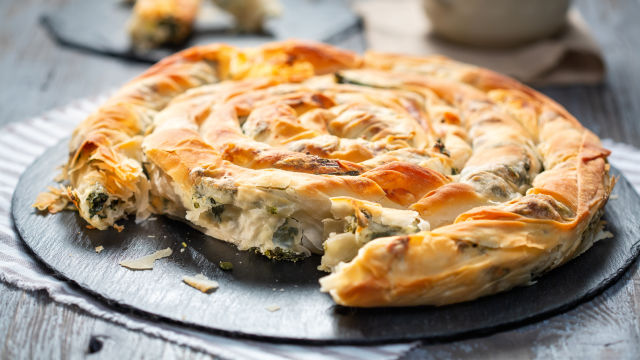 Domaća pita od špinata i kozjeg sira