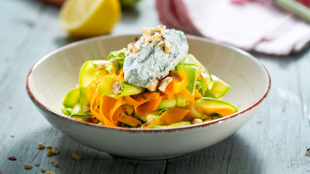 Salata s tikvicama i mrkvom