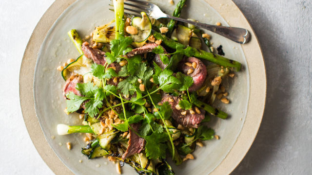 Odrezak s povrćem s roštilja i preljevom od citrusa