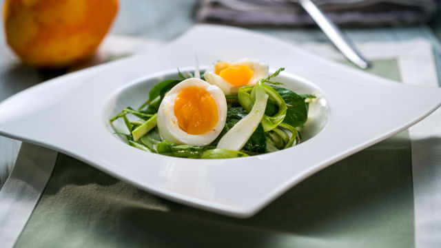 Salata od krastavaca i šparoga