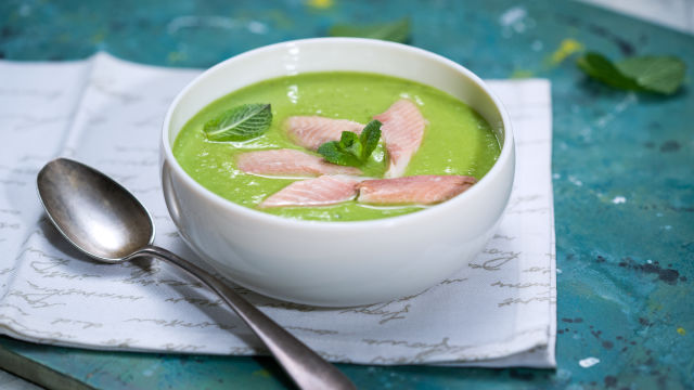 Krem juha od graška s dimljenom pastrvom