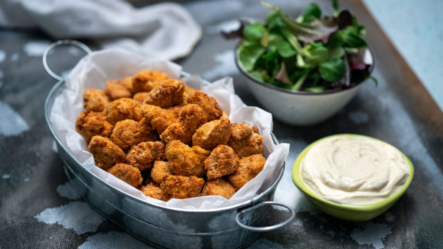 „Kokice“ od piletine s umakom od jogurta