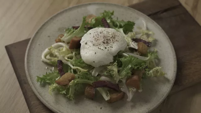 Salata iz Lyona s kobasicom