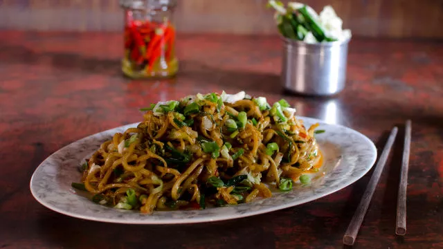 Vegetarijanski stir-fry sa staklenim rezancima