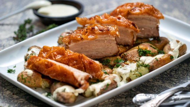 Carsko meso s krumpirima i začinima