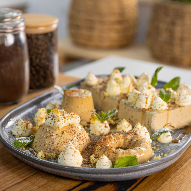 Panna cotta od kave s bijelom čokoladom