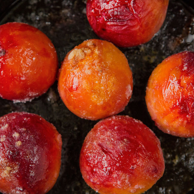 Pečene breskve sa sirom od naranče