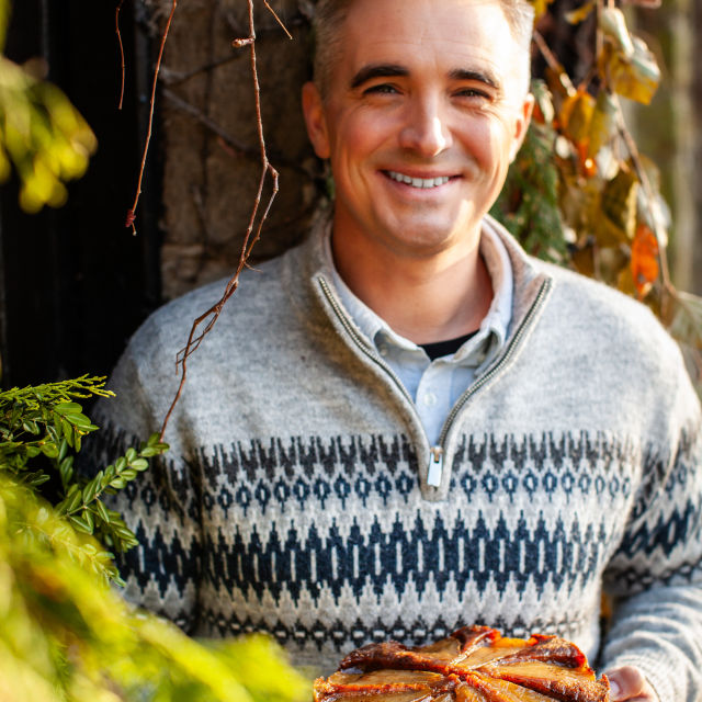 Karamel torta od kruške polivena rumom i javorom