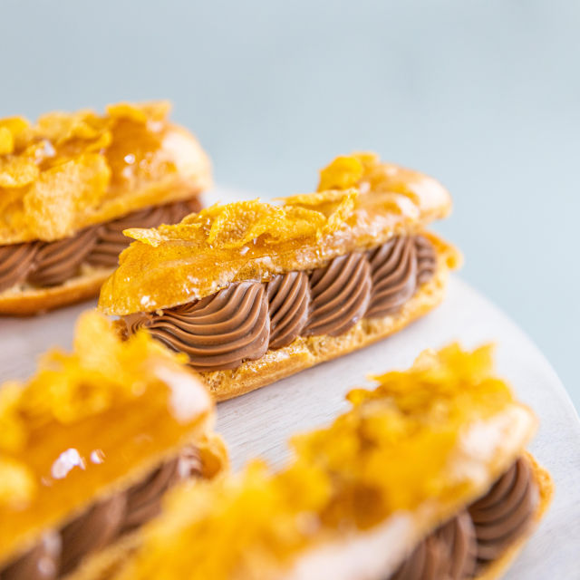 Čokoladni karamelizirani ekleri