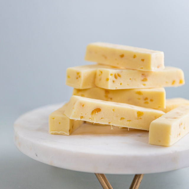 Kocke od bijele čokolade i cimeta