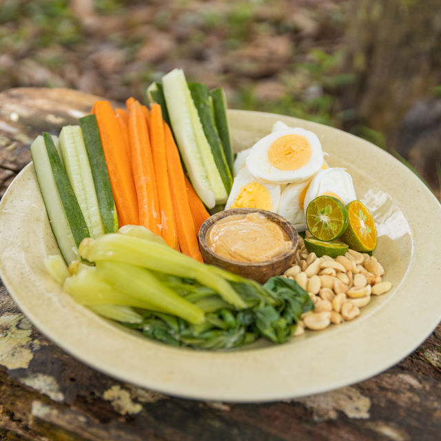 Povrtna plata s curry-majonezom