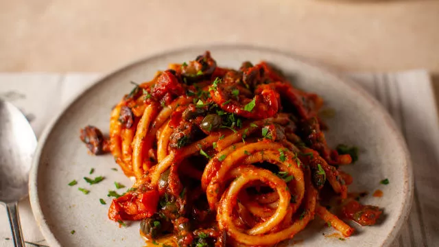 Bucatini alla puttanesca