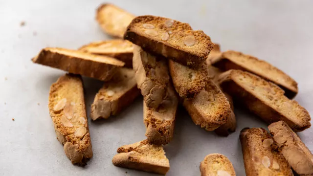Dva puta pečeni toskanski biscotti od limuna i badema