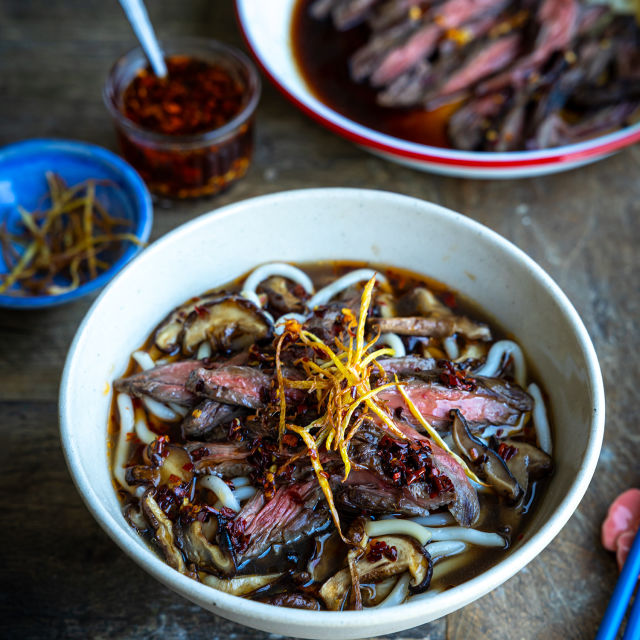 Juha s rezancima i pečenim odreskom