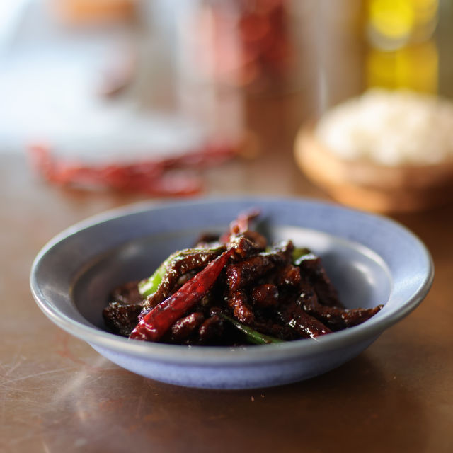 Brzo pržena govedina mongolskim stilom