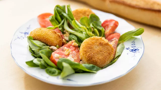 Salata od kozjeg sira