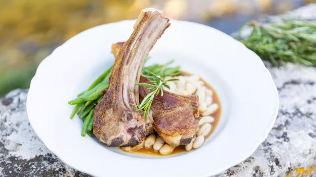 Janjetina s grahom i mahunama