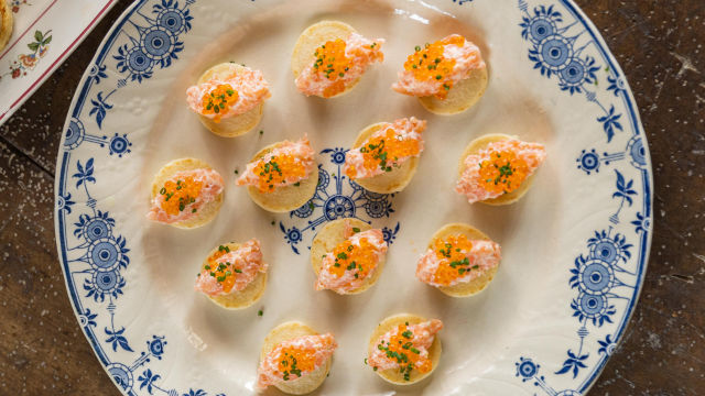 Bliniji s dimljenim lososom