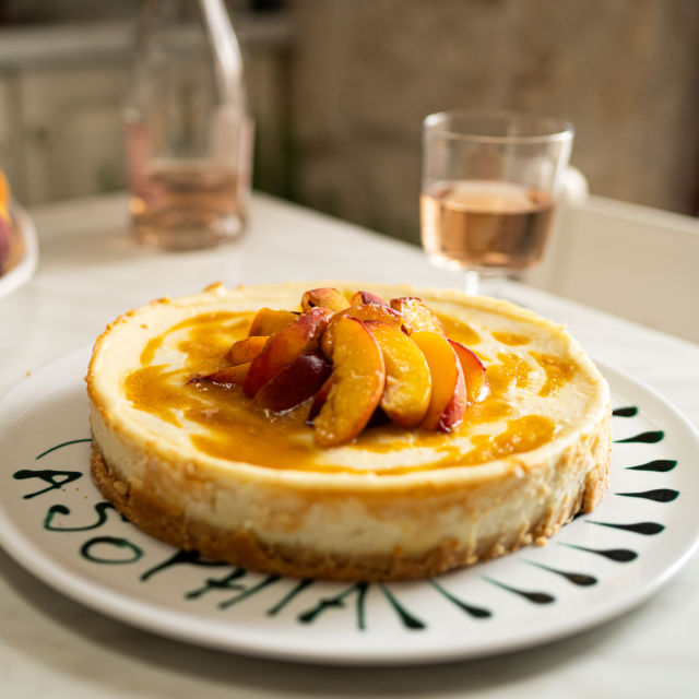 Cheesecake od ricotte s breskvama u proseccu
