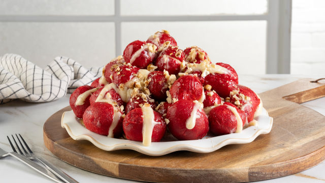 Punjeni grčki medeni red velvet uštipci – loukoumades