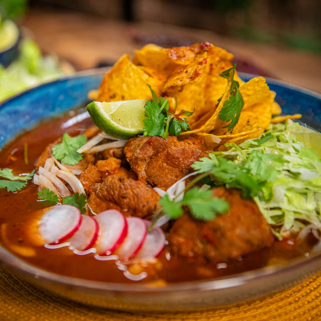 Svinjski pozole rojo