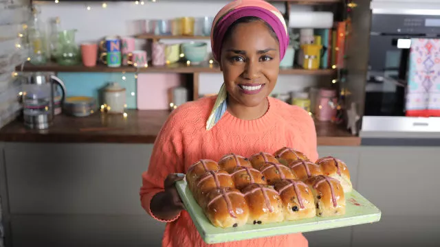 Nadiyina topla uskrsna peciva