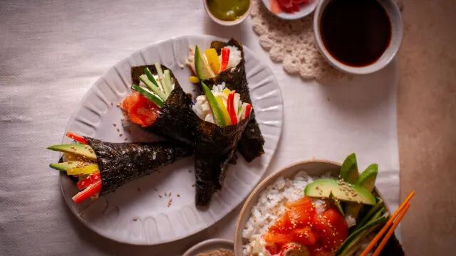 Temaki sushi - Jednostavni ručno motani sushi