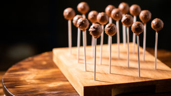 Lollipops de Chocolate, Praliné e Avelãs