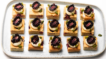 Financier de Pistácio, Creme de Mascarpone e Amoras