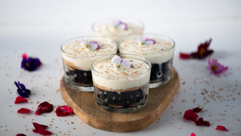 Chantilly de Flor de Laranjeira e Mirtilos em Calda - Primavera