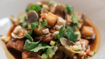 Carne com Amêijoas | Beja