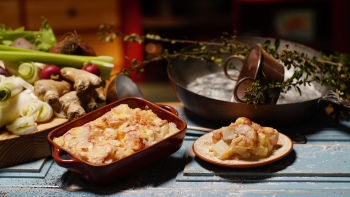Vegetais de raízes com molho de 4 queijos no forno