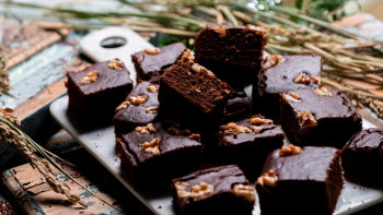 Brownies de Alfarroba e Noz