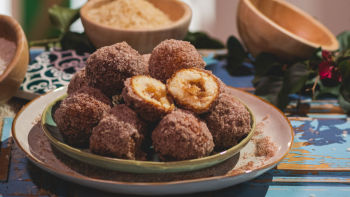 Bolinhas de Arroz Doce com Maçã