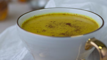 Leite Dourado de Avelã