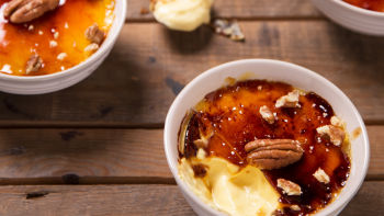 Creme Brûlée de Queijo da Serra e Nozes Pecãs