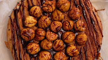 Bolo de Castanha com Calda