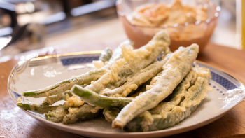 Peixinhos da Horta com Maionese de Caju