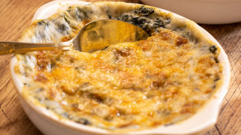 Gratinado de espinafres com bechamel de arroz