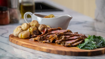 Rosbife de Novilho com Molho à Mirandesa