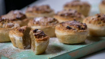 Pastéis de Castanha e Caju