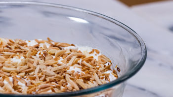 Doce de Ameixa com Chantilly