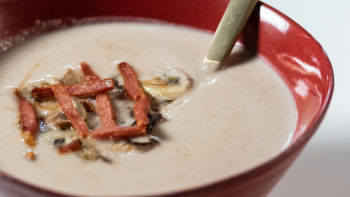 Sopa de Castanhas com Cogumelos e Presunto Estaladiço