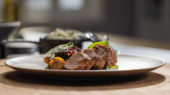 Lombinho de Porco com Arroz de Grelos